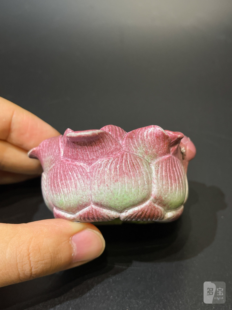 清中期 粉彩仿生荷花形水盂 - 图3